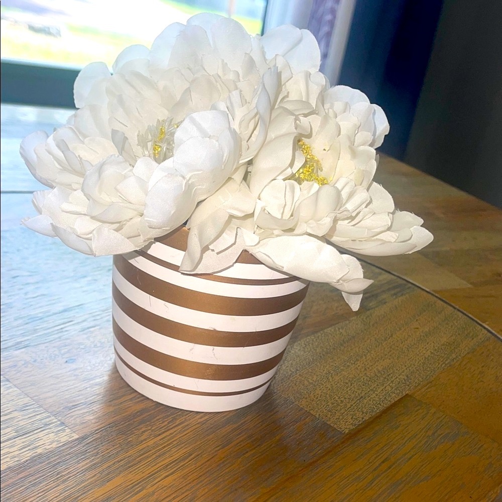Summer Spring White Floral Arrangement‎ in Striped Pot